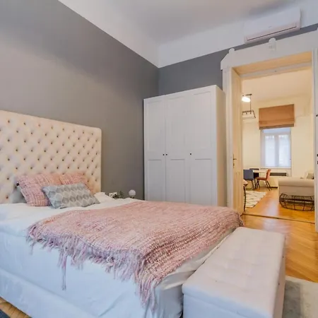 Apartman Park Liza