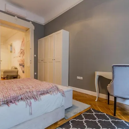 Apartman Park Liza *